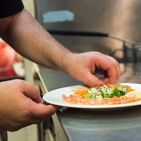 The Originals City, Le Coeur D'or, Sedan Est Hotel Douzy