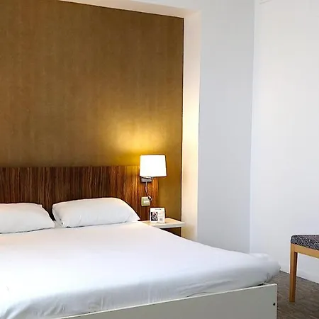 The Originals City, Le Coeur D'or, Sedan Est 3* Douzy