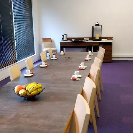 Otel The Originals City, Le Coeur D'or, Sedan Est