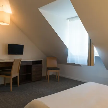 The Originals City, Le Coeur D'or, Sedan Est 3* Douzy