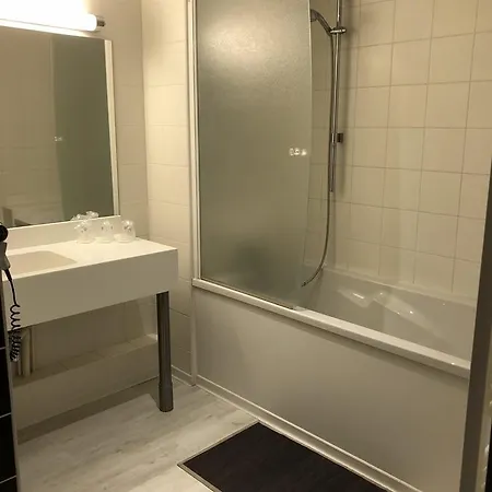 Hotel The Originals City, Le Coeur D'or, Sedan Est 3*